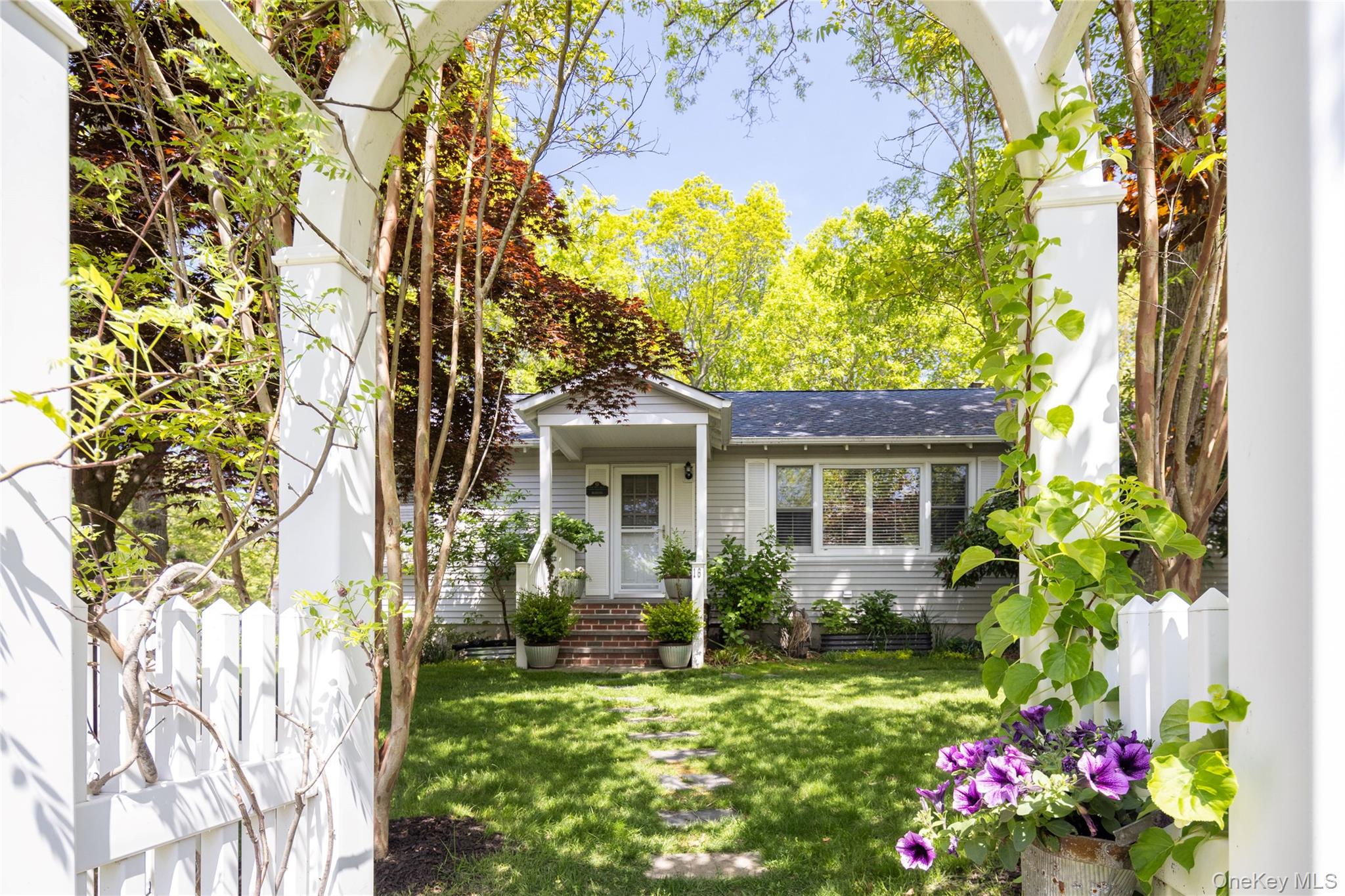 16 Bowditch Road – For Sale photo 2