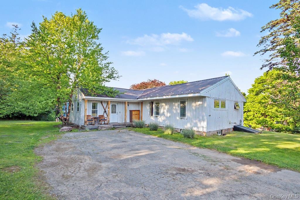 105 Cold Spring Road – For Sale photo 2