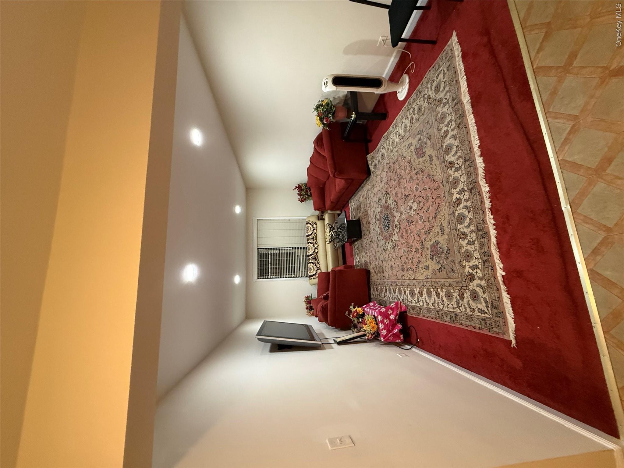 84-55 Daniels Street, Unit 5C photo 3