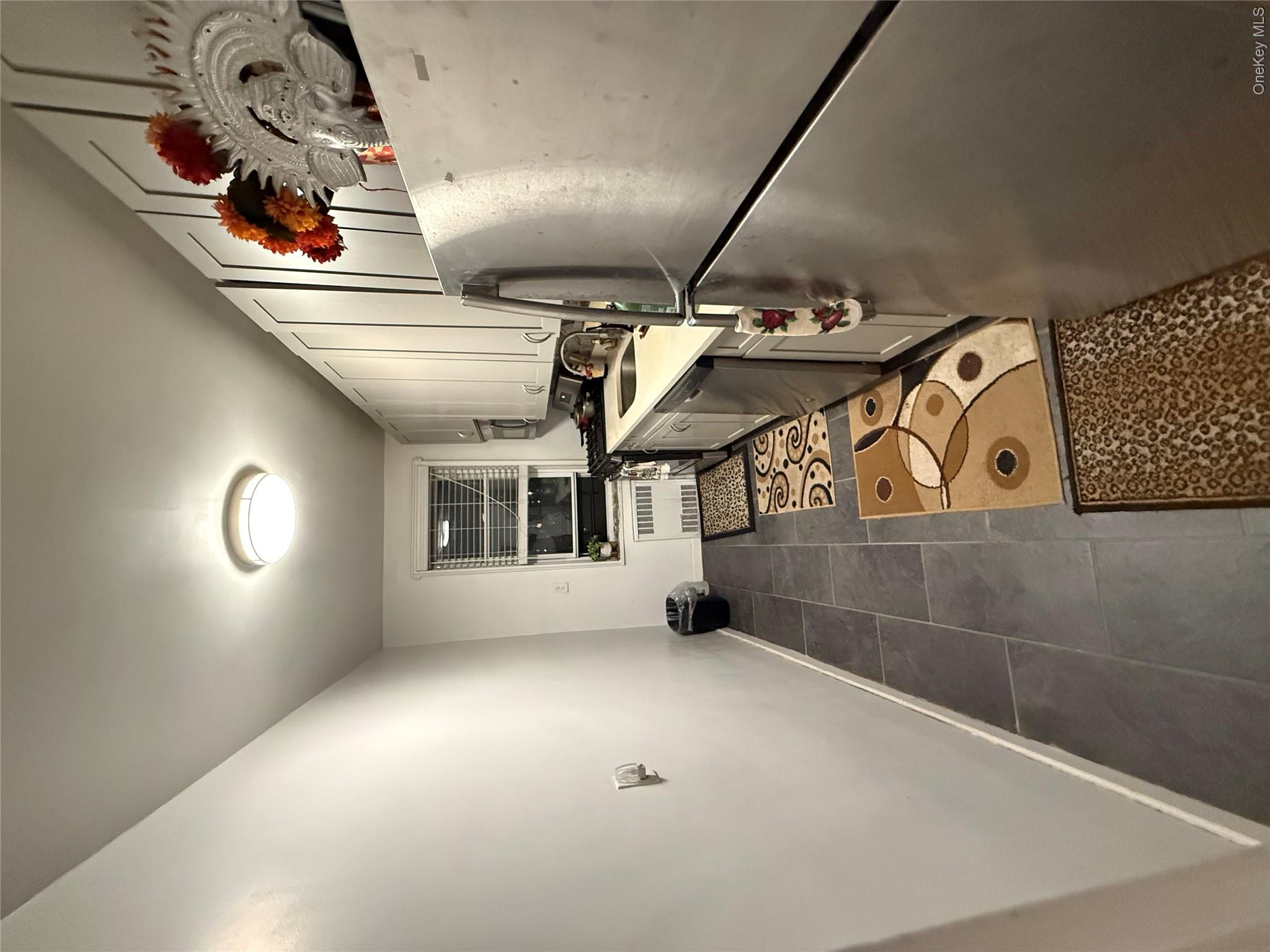 84-55 Daniels Street, Unit 5C photo 2
