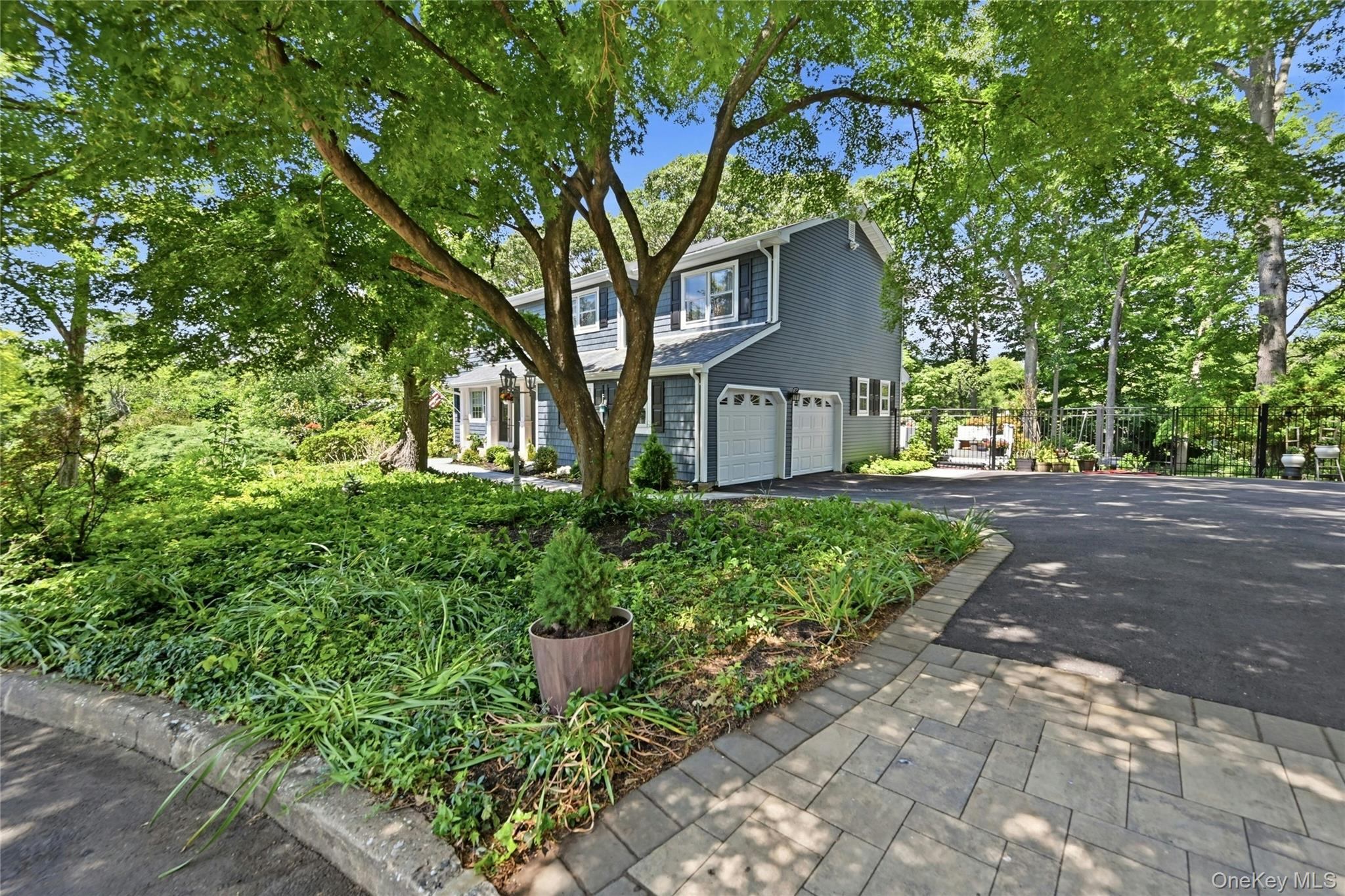 5 Crabapple Court – For Sale photo 3