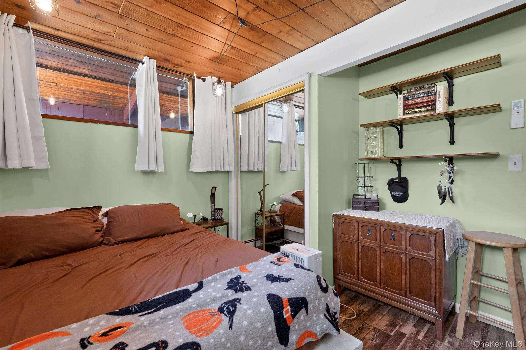 424 Laroe Road – For Sale photo 17