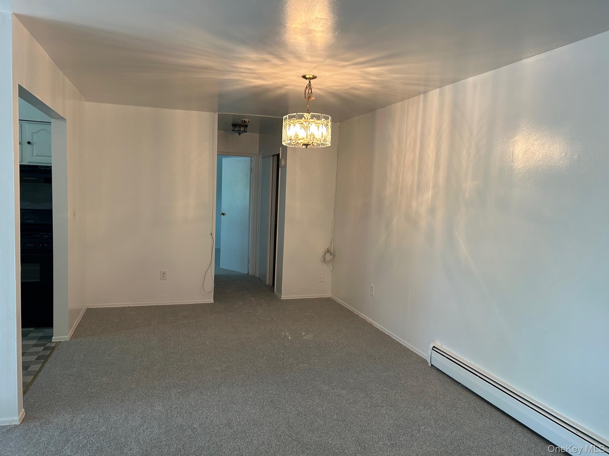 284 Sneden Place W, Unit 284 photo 14