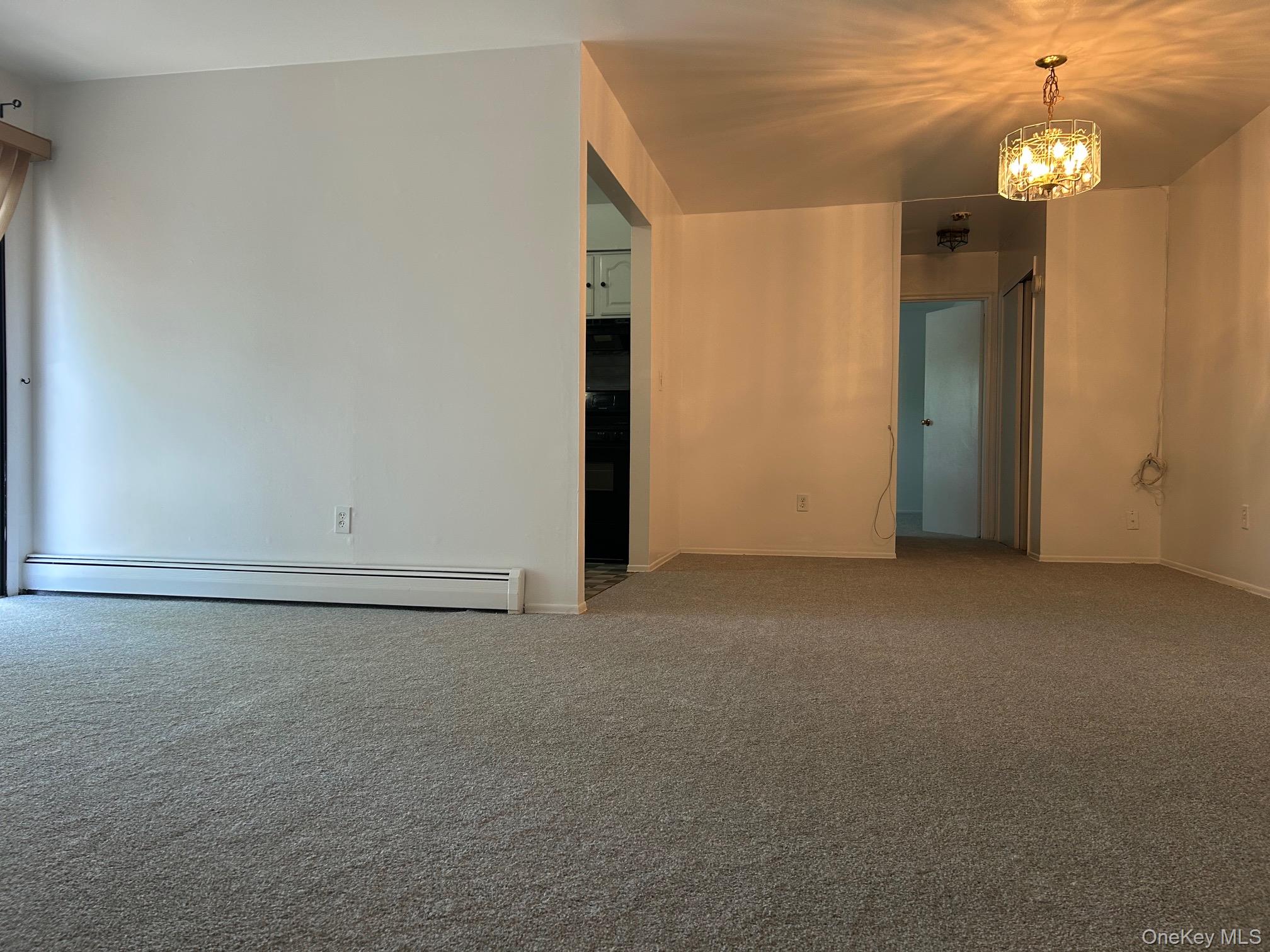 284 Sneden Place W, Unit 284 photo 17