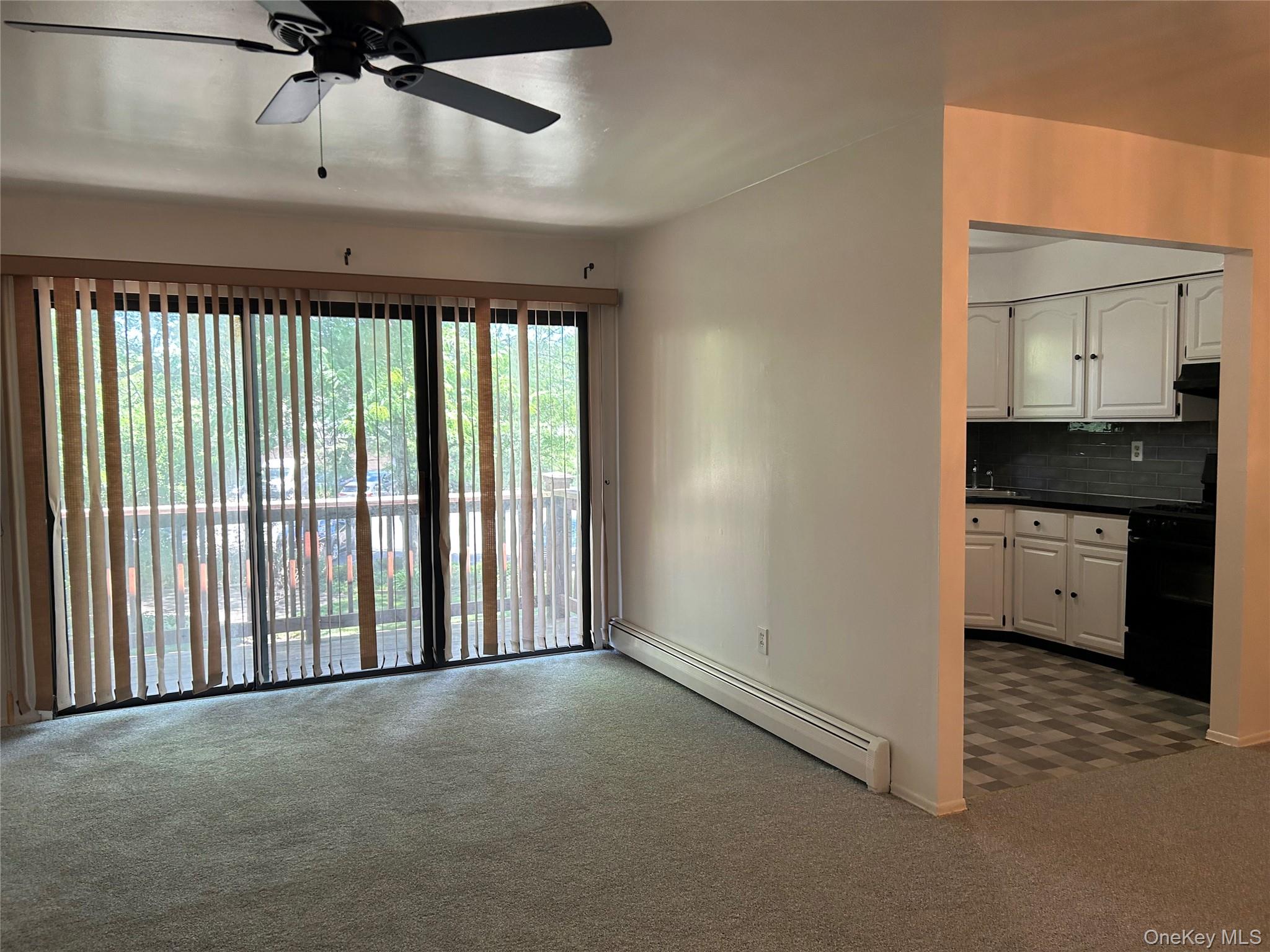 284 Sneden Place W, Unit 284 photo 13