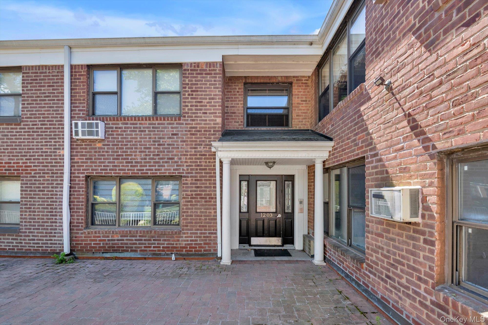 1203 E Broadway, Unit G13 photo 12
