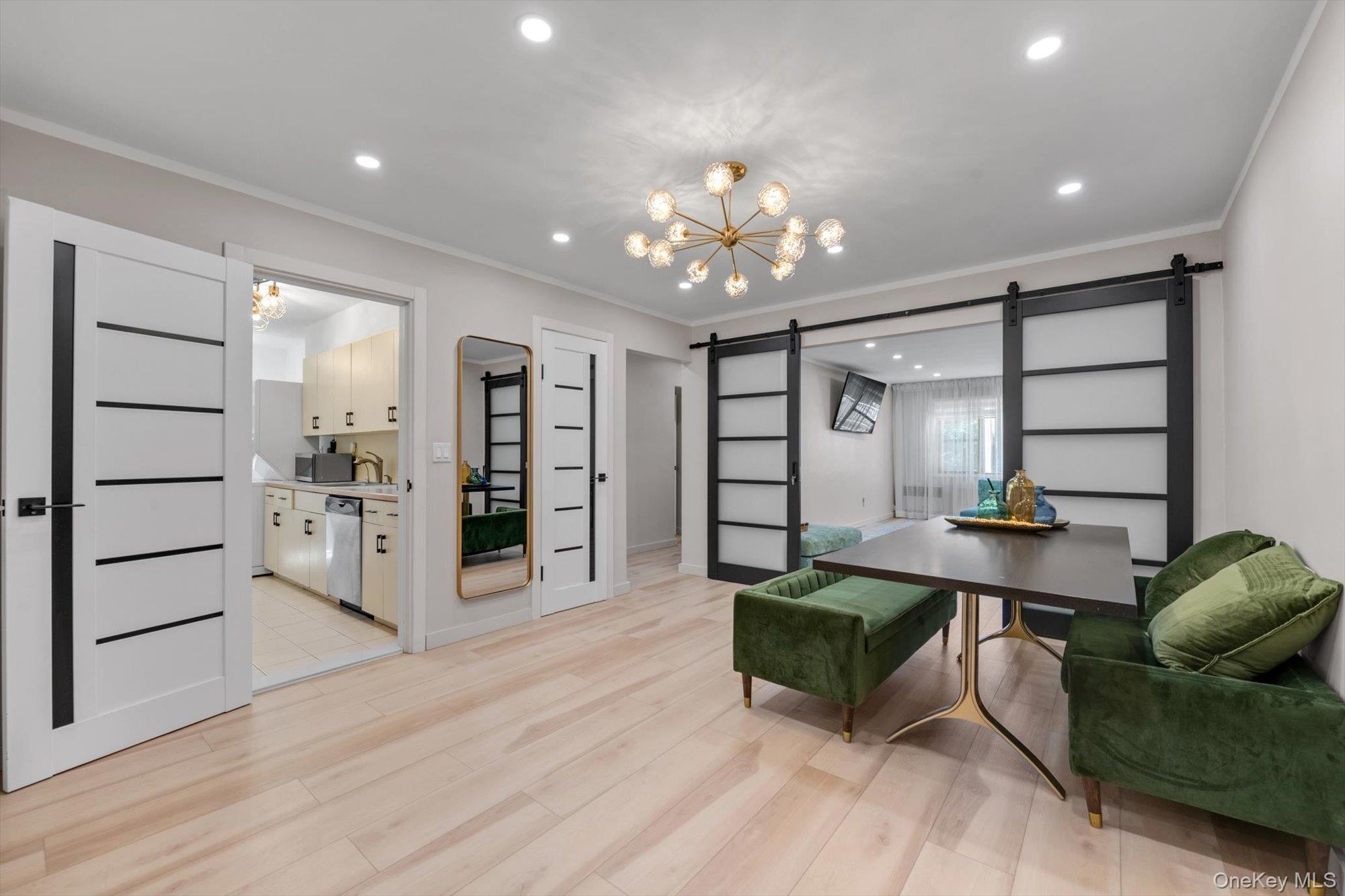 1203 E Broadway, Unit G13 photo 4