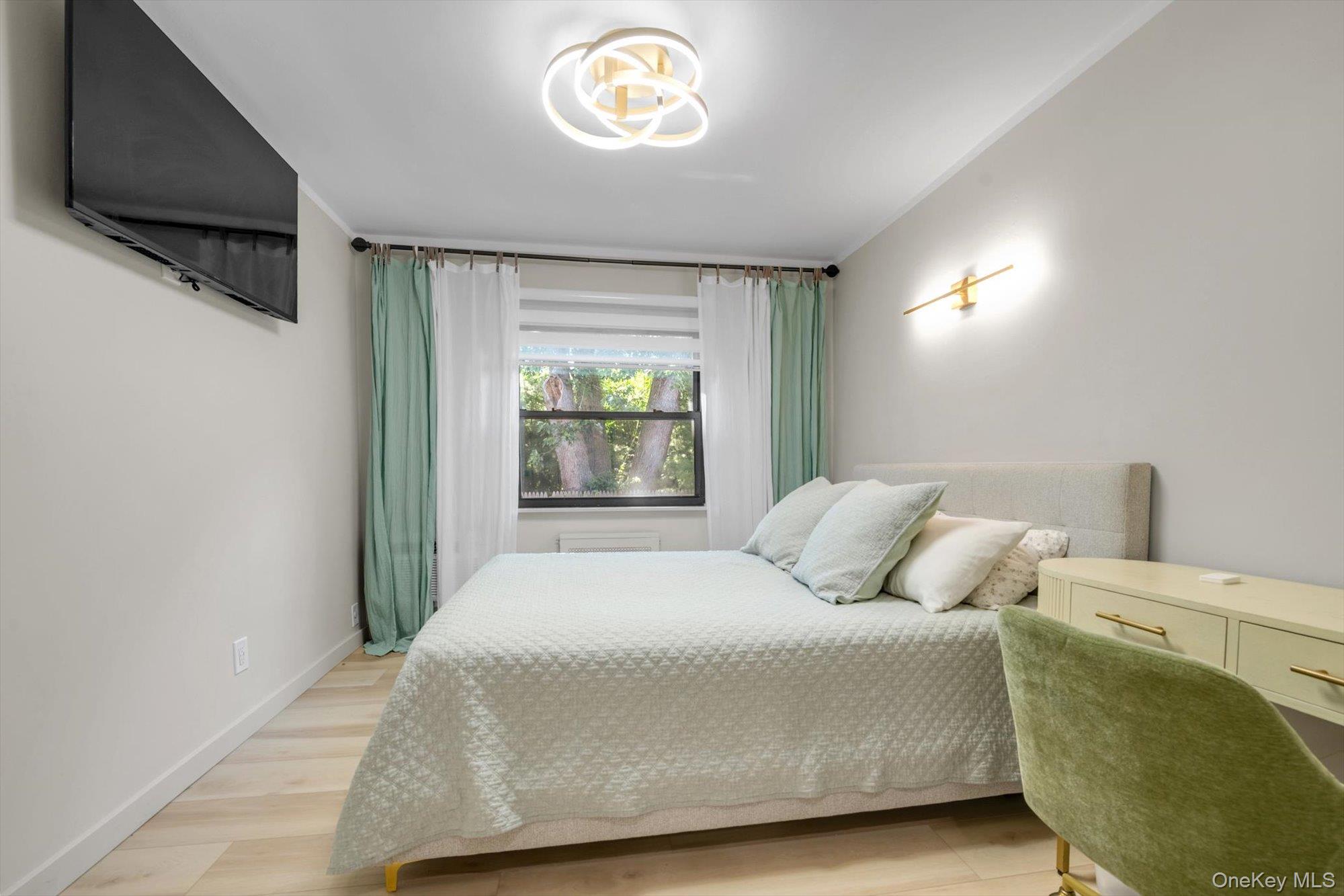 1203 E Broadway, Unit G13 photo 9
