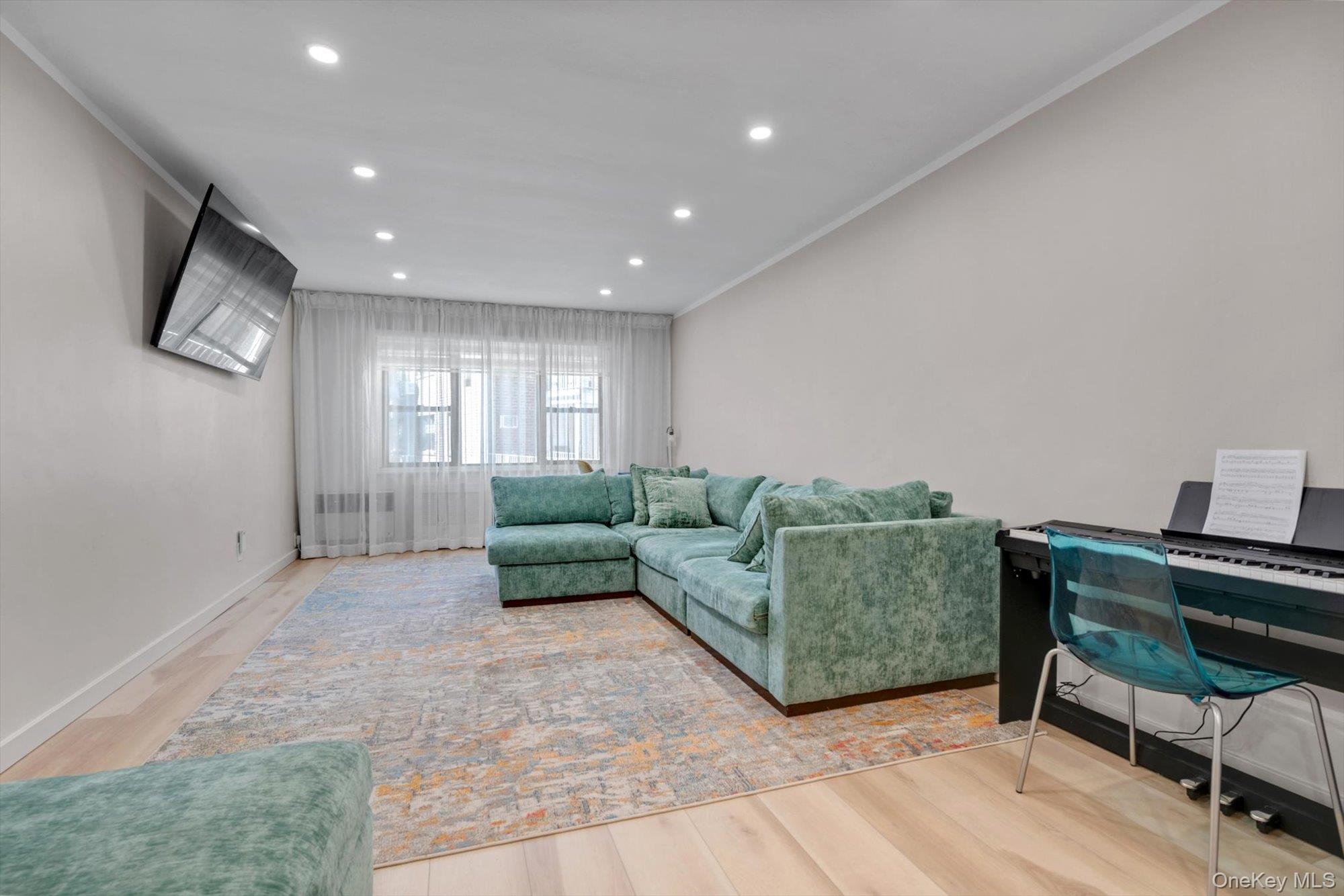 1203 E Broadway, Unit G13 photo 3