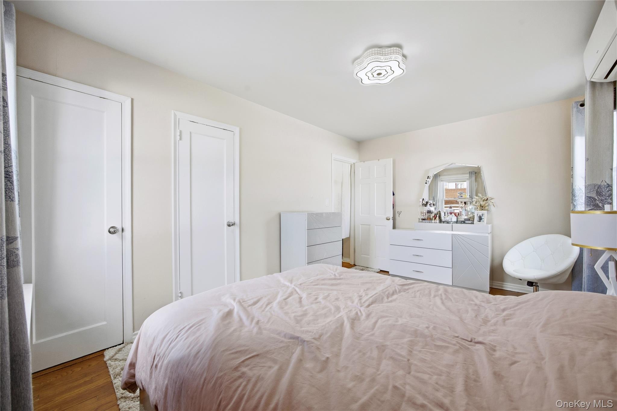 32-03 Clearview Expressway – For Sale photo 7