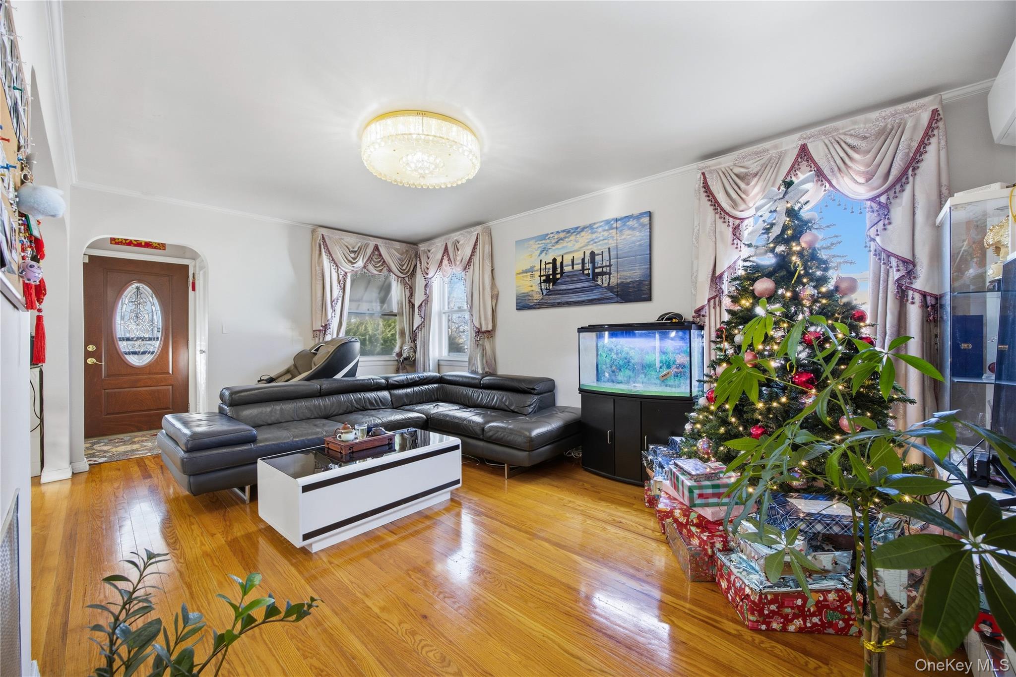 32-03 Clearview Expressway – For Sale photo 2
