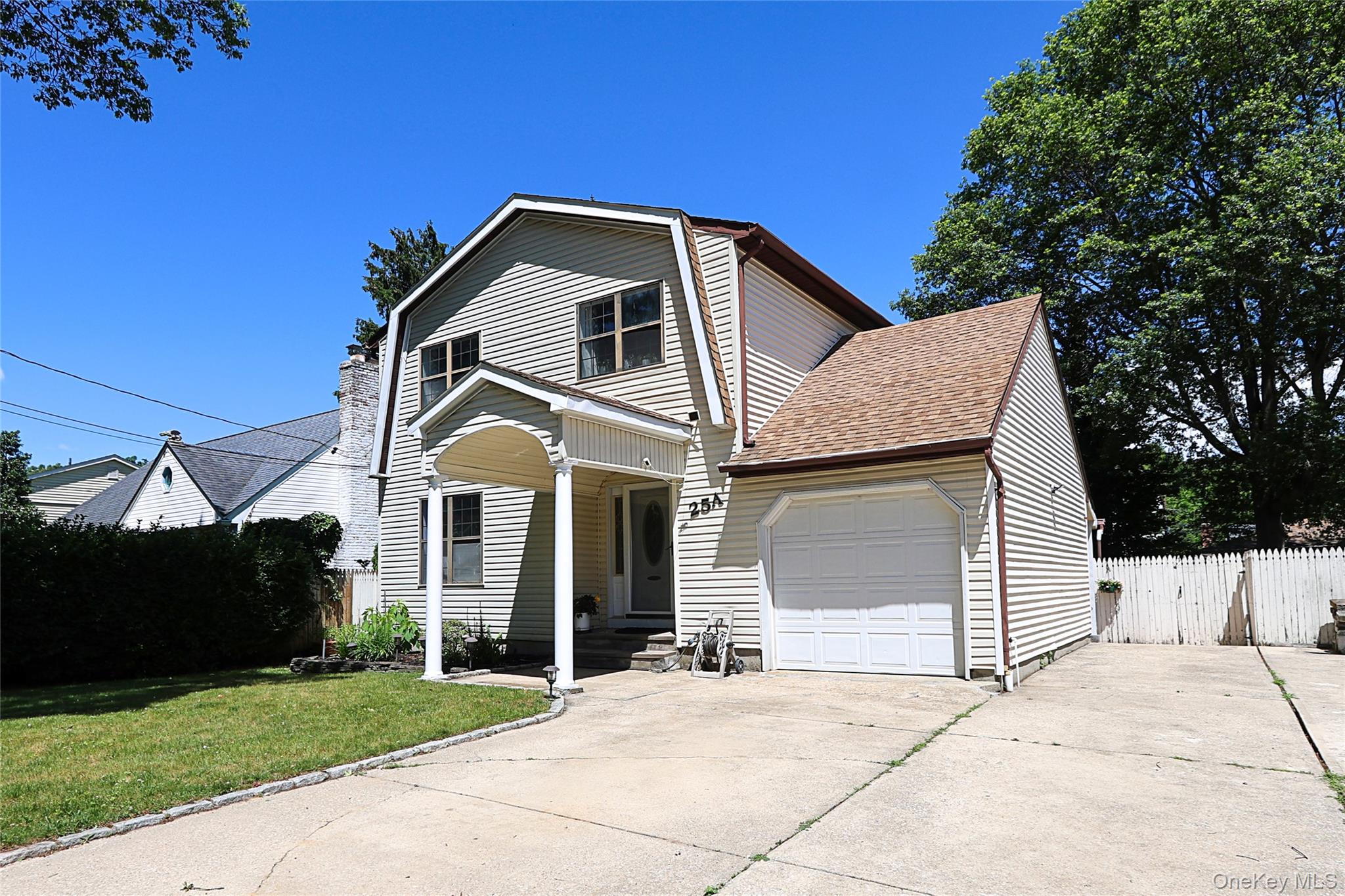25A Reynolds Street – For Sale