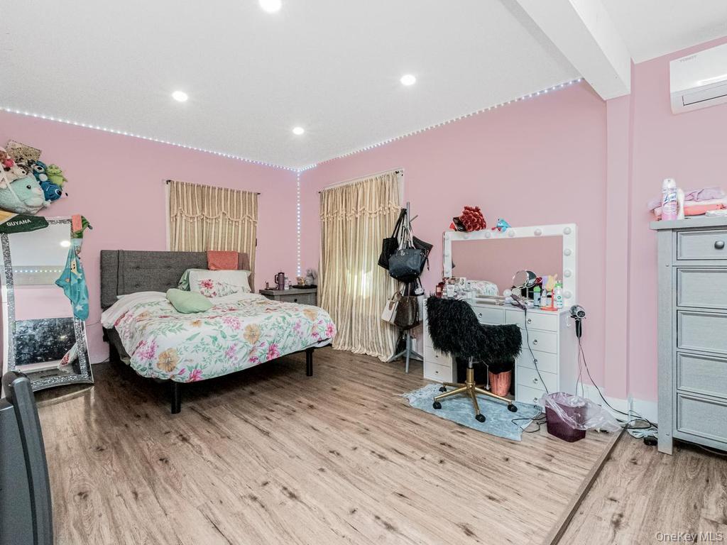 265 Park Hill Avenue – For Sale photo 8