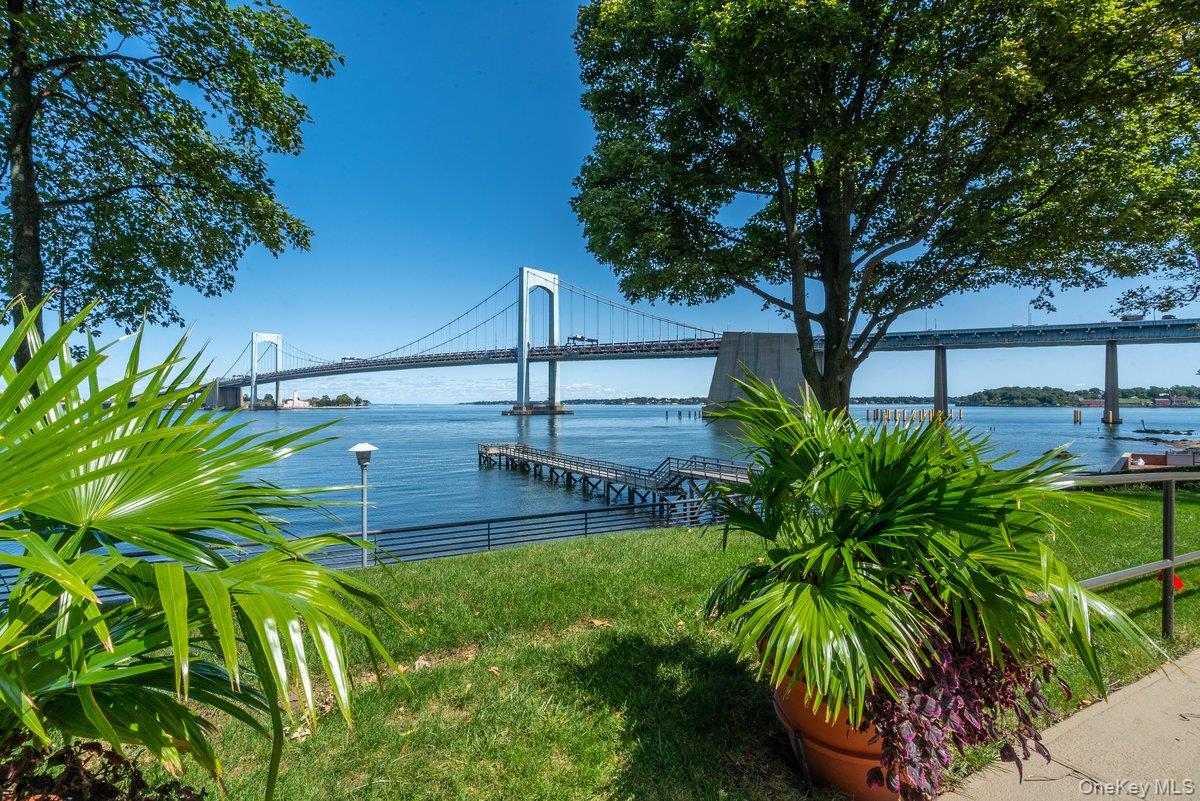 166-25 Powells Cove Boulevard, Unit 4M photo 28