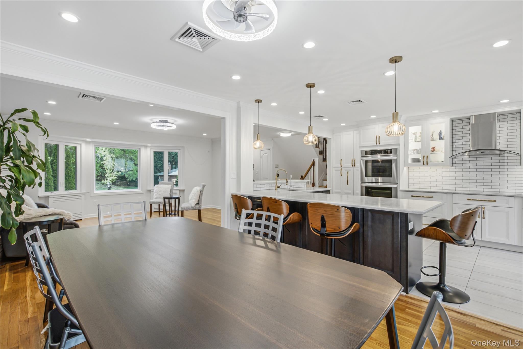 186 N Stratford – For Sale photo 9