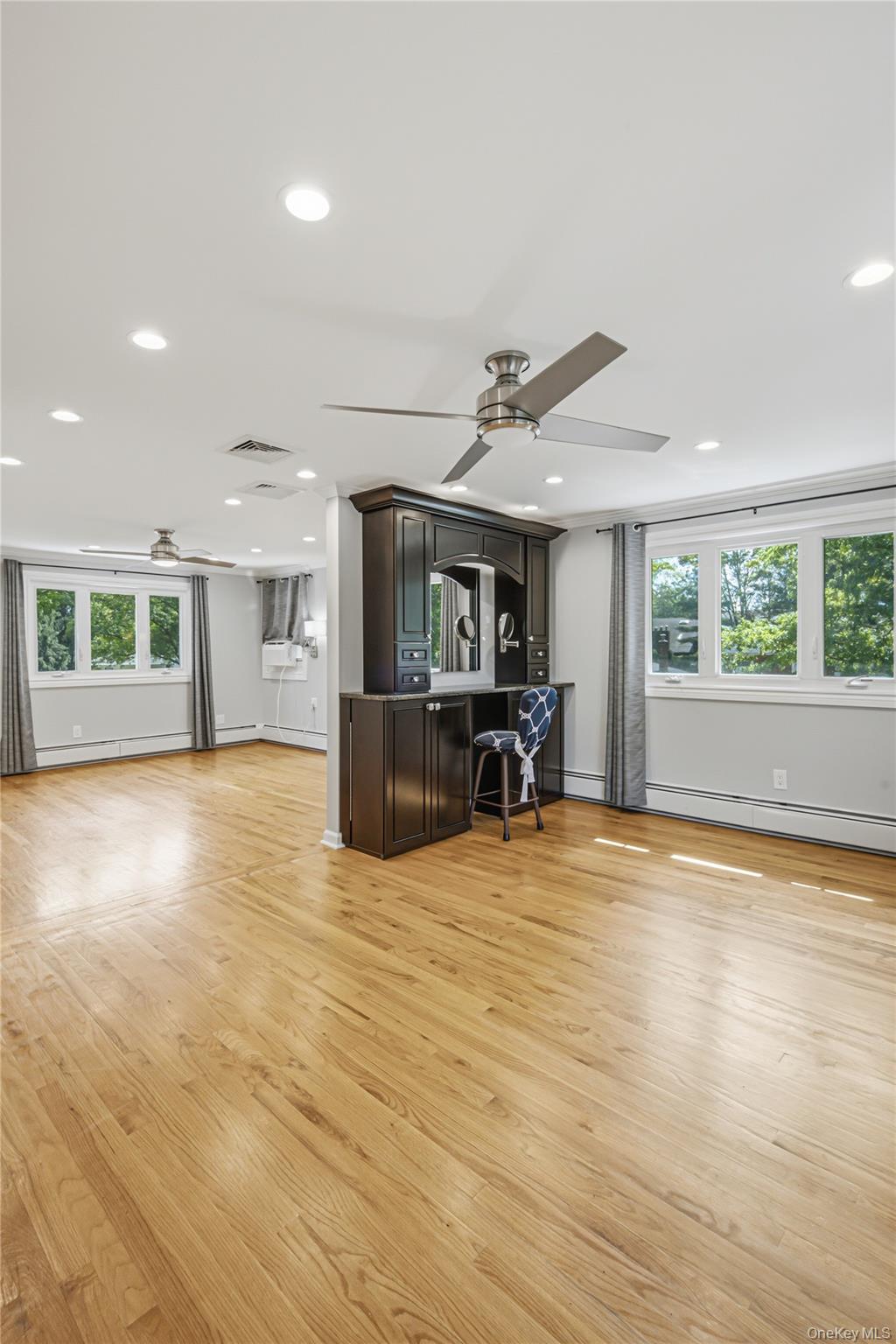 186 N Stratford – For Sale photo 29