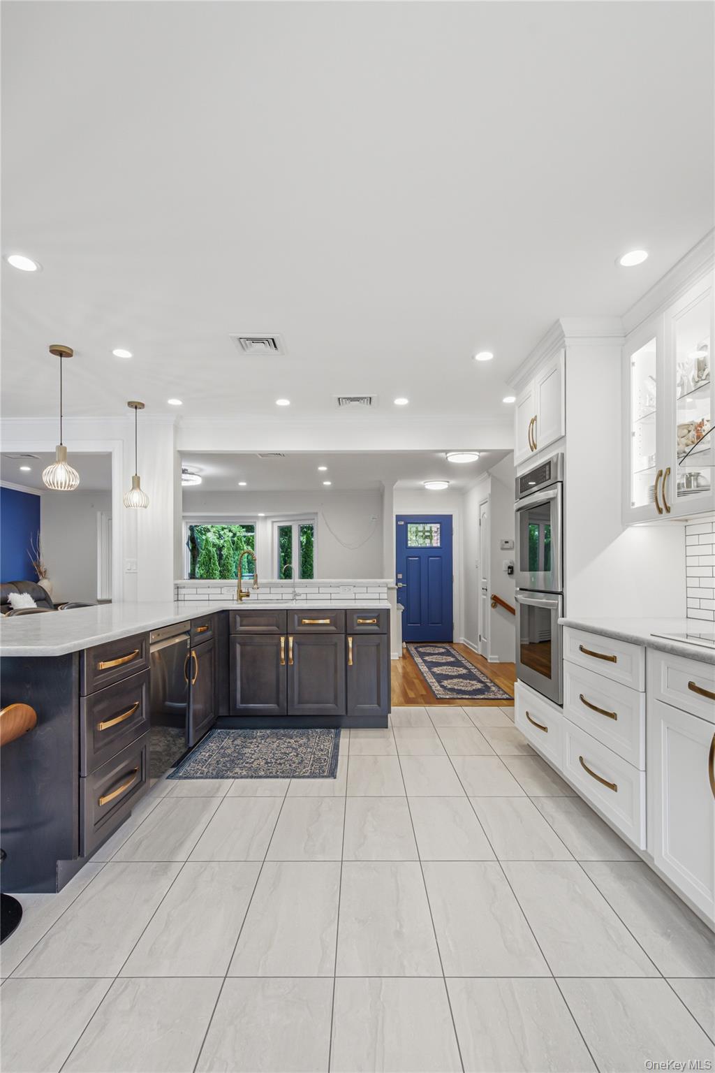 186 N Stratford – For Sale photo 12