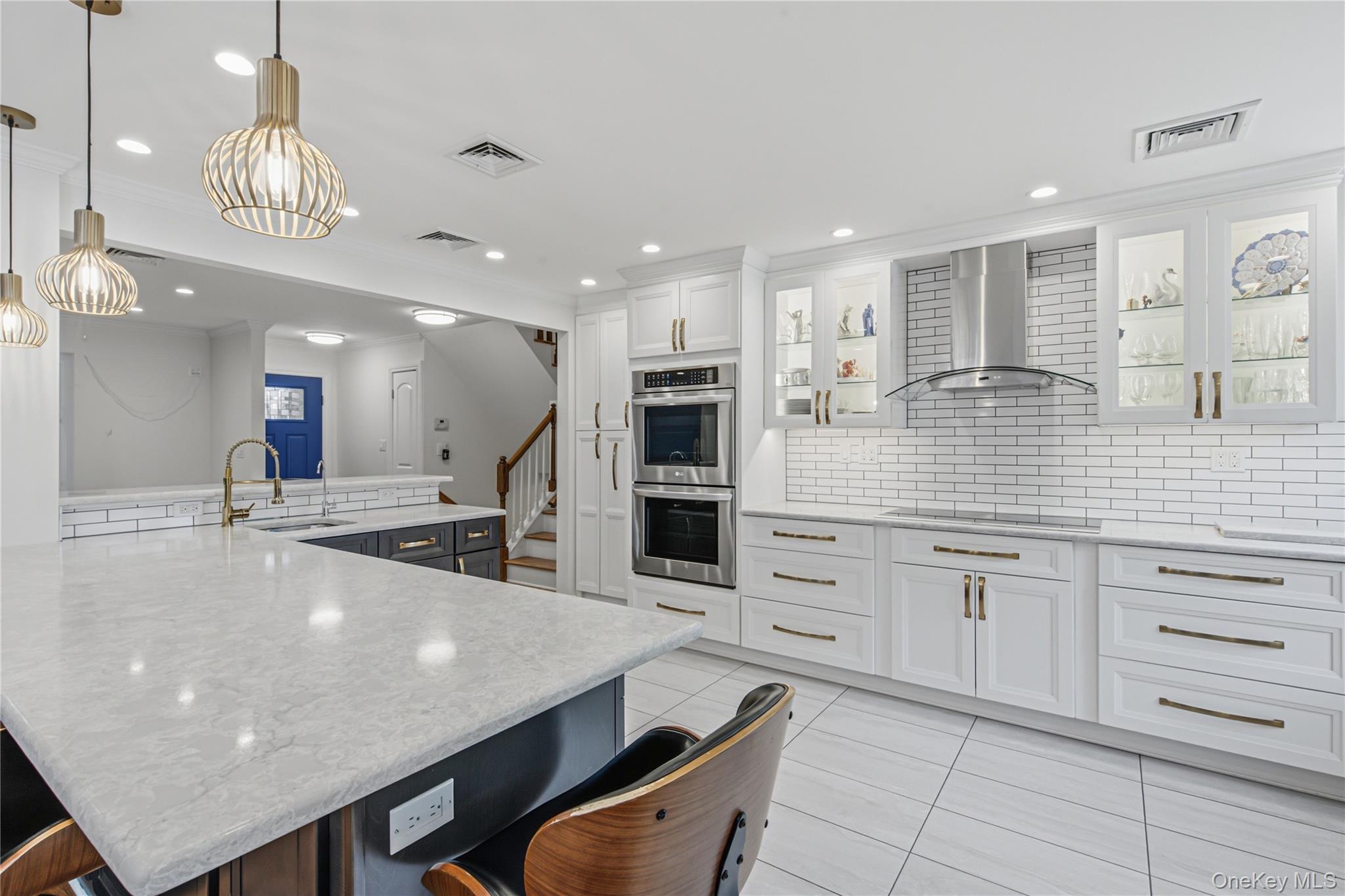 186 N Stratford – For Sale photo 10