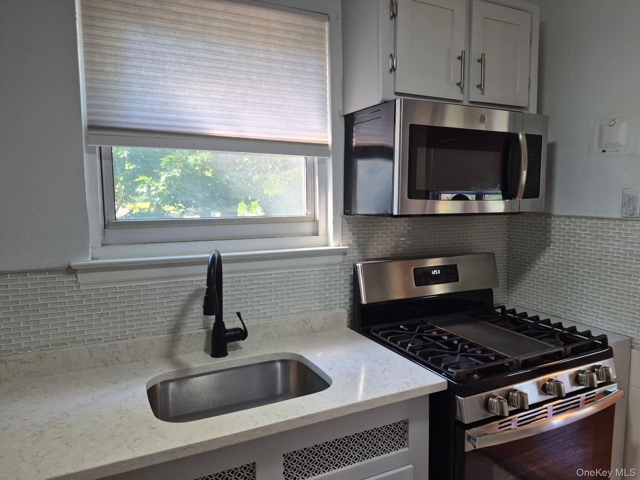 90 Spruce Street, Unit 2B photo 13