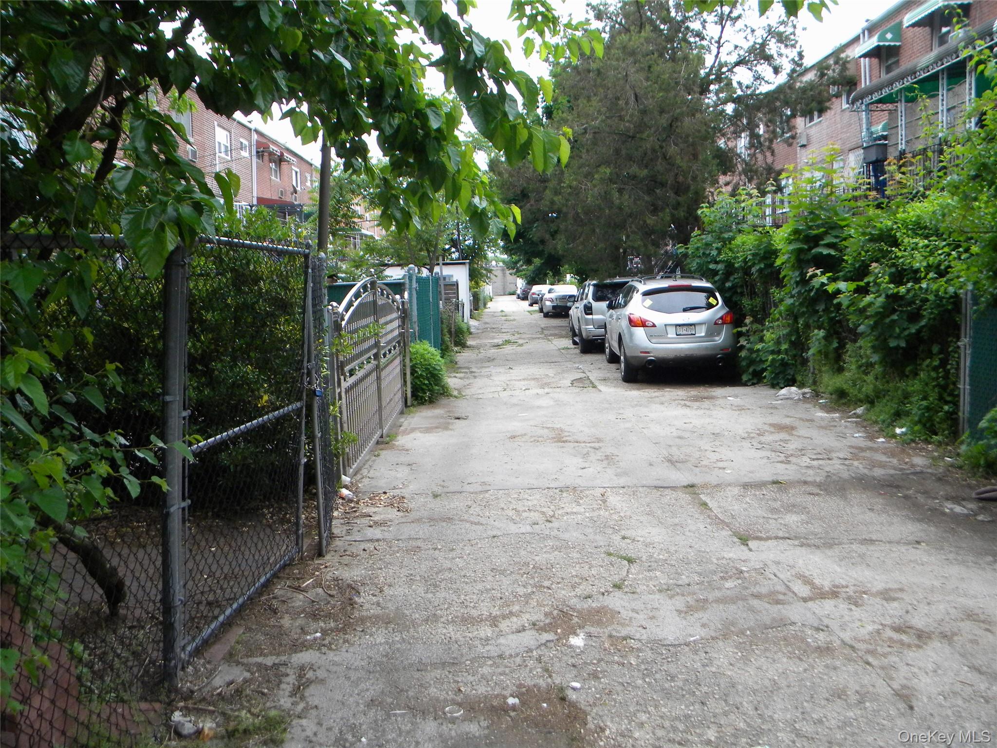718 E 80th Street – For Sale photo 6