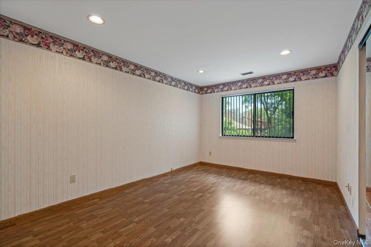 2 Maple Run Drive – For Sale photo 17