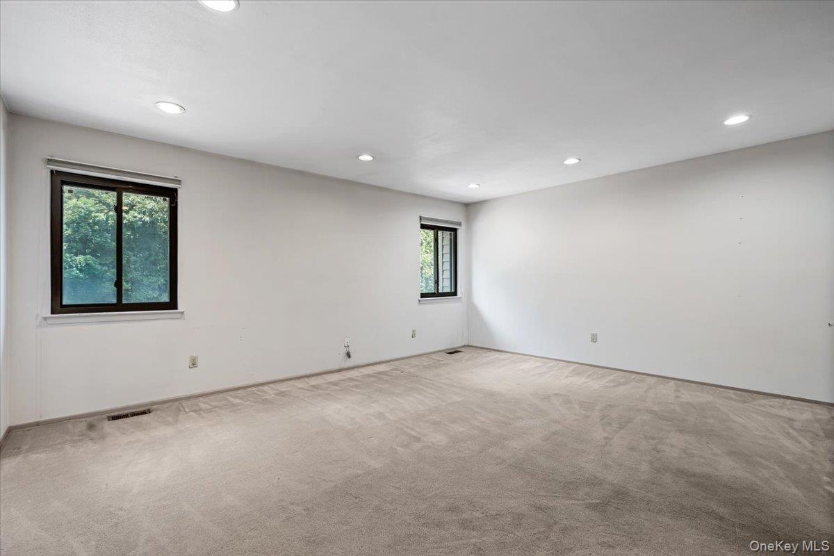 2 Maple Run Drive – For Sale photo 11