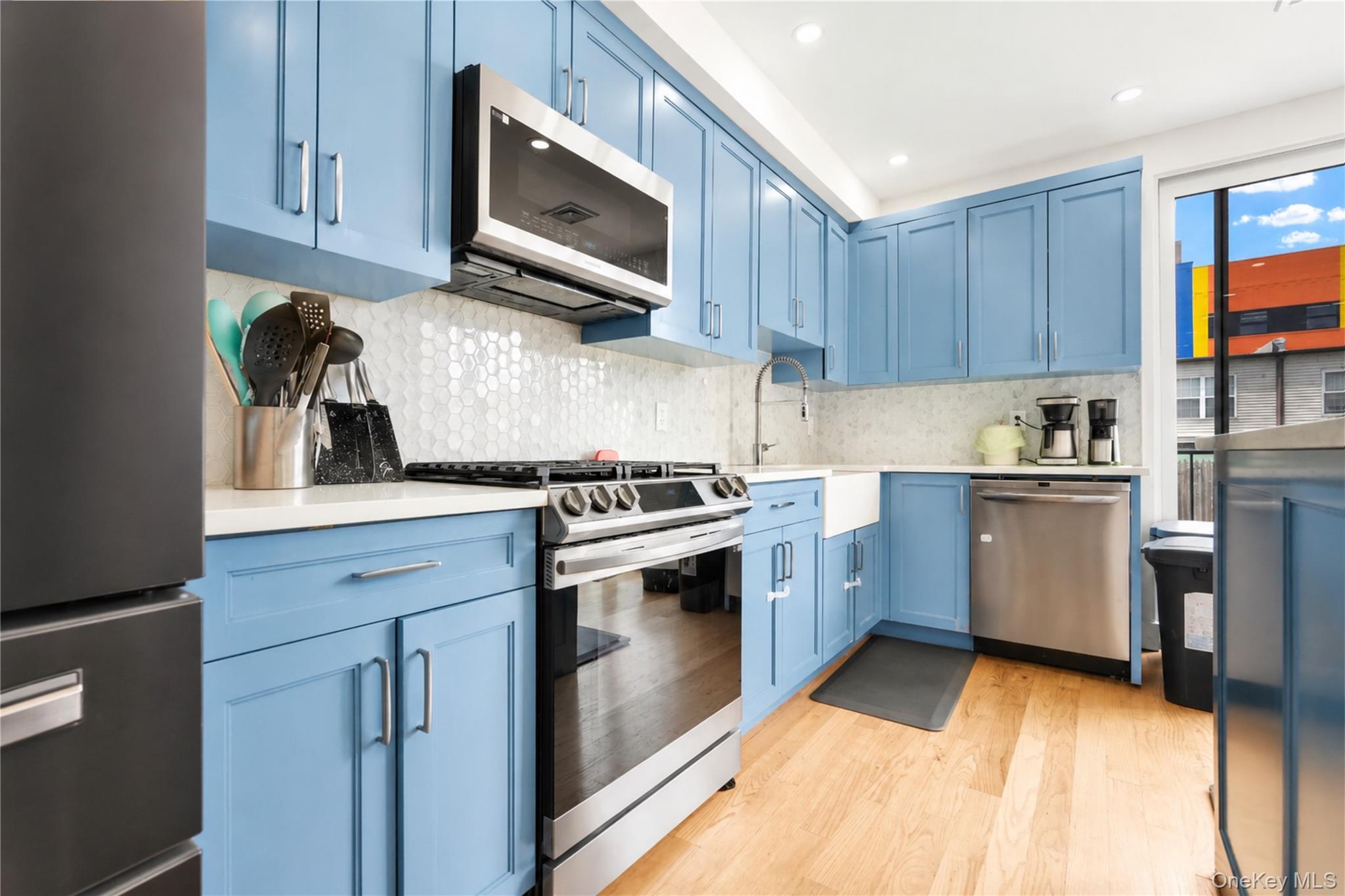 925 Hart Street – For Sale photo 19