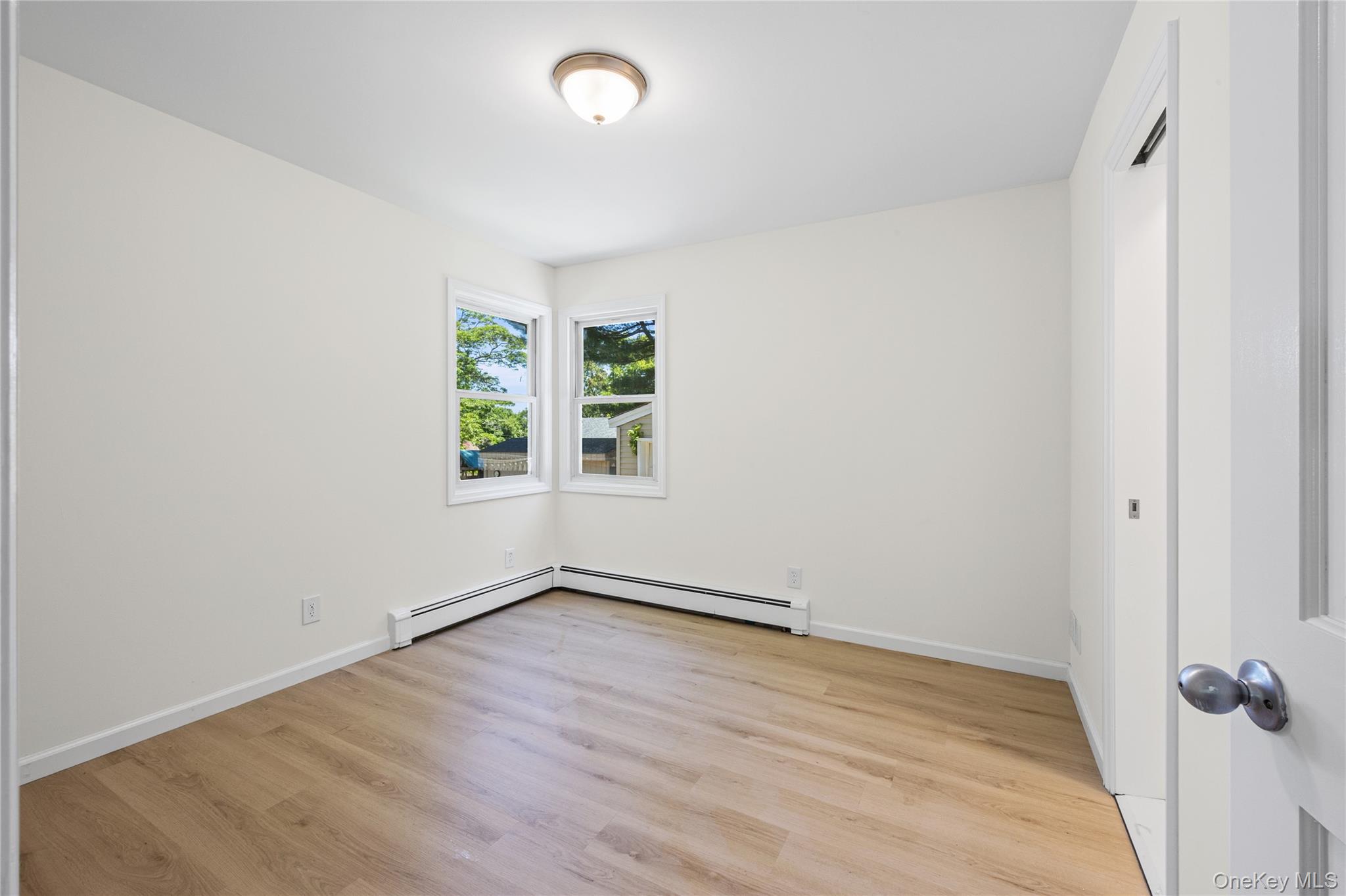 9 Phoenix Road – For Sale photo 6