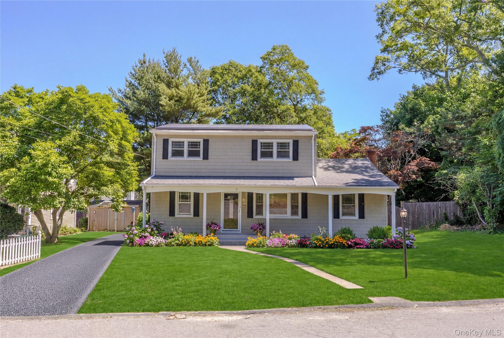 9 Phoenix Road – For Sale