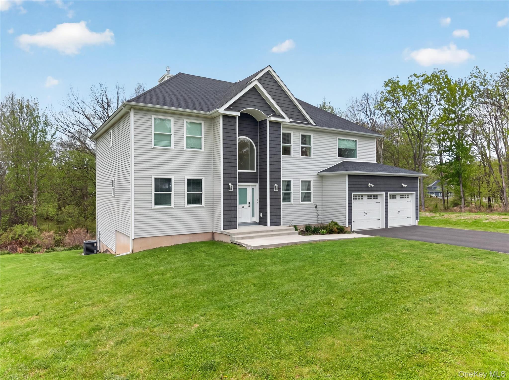 66 Pin Oak Drive – For Sale