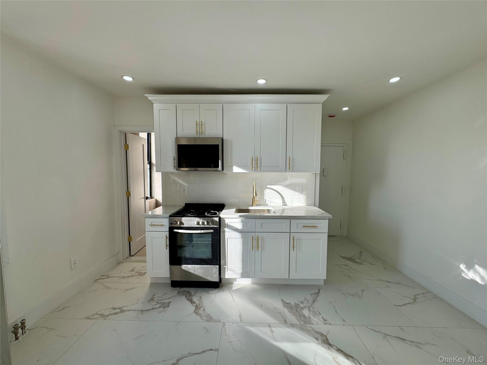 78-84 E Park Avenue – For Sale photo 12