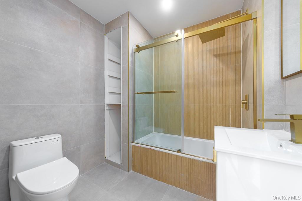 78-84 E Park Avenue – For Sale photo 8