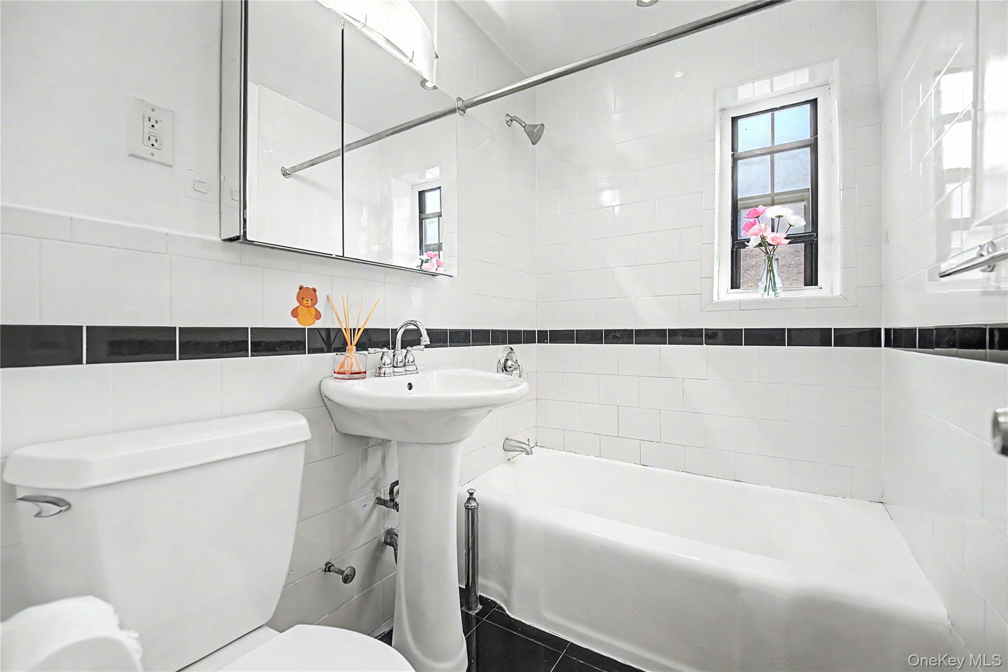 144-36 78th Avenue, Unit 2D photo 11