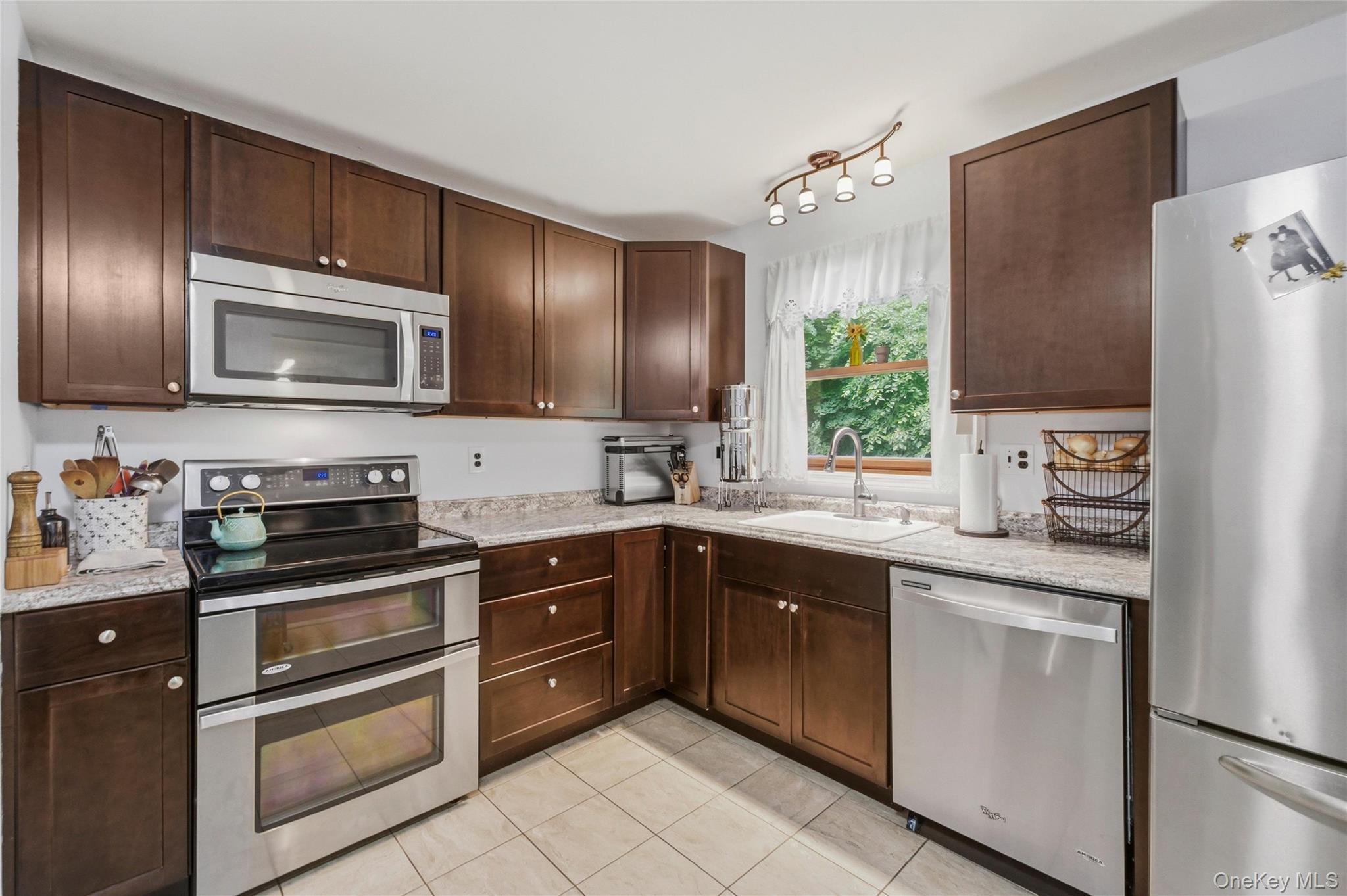 26 Maple Drive – For Sale photo 12