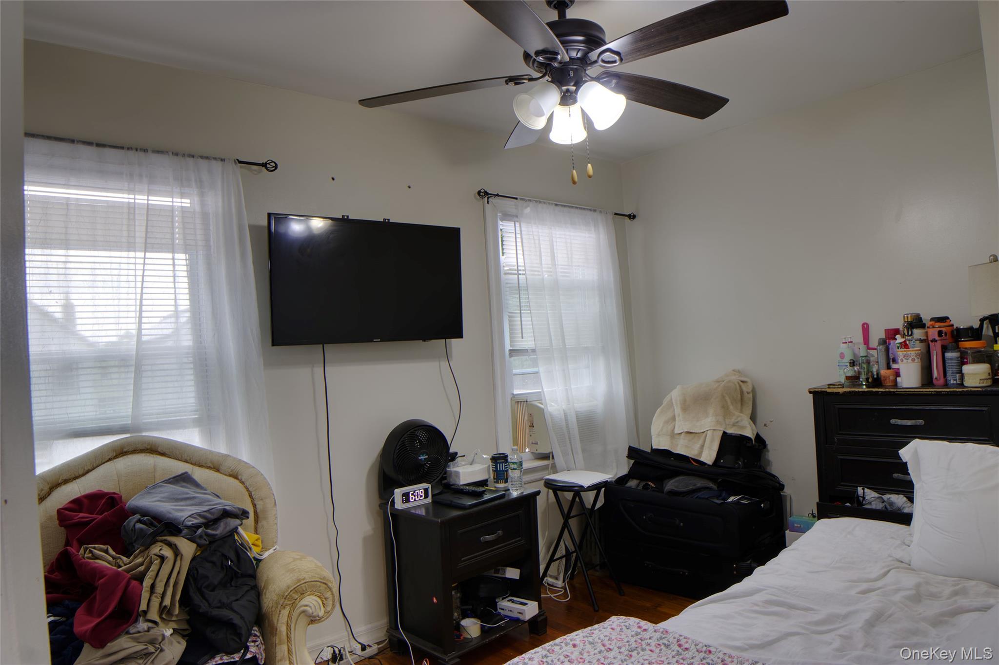 221-30 103rd Avenue – For Sale photo 14