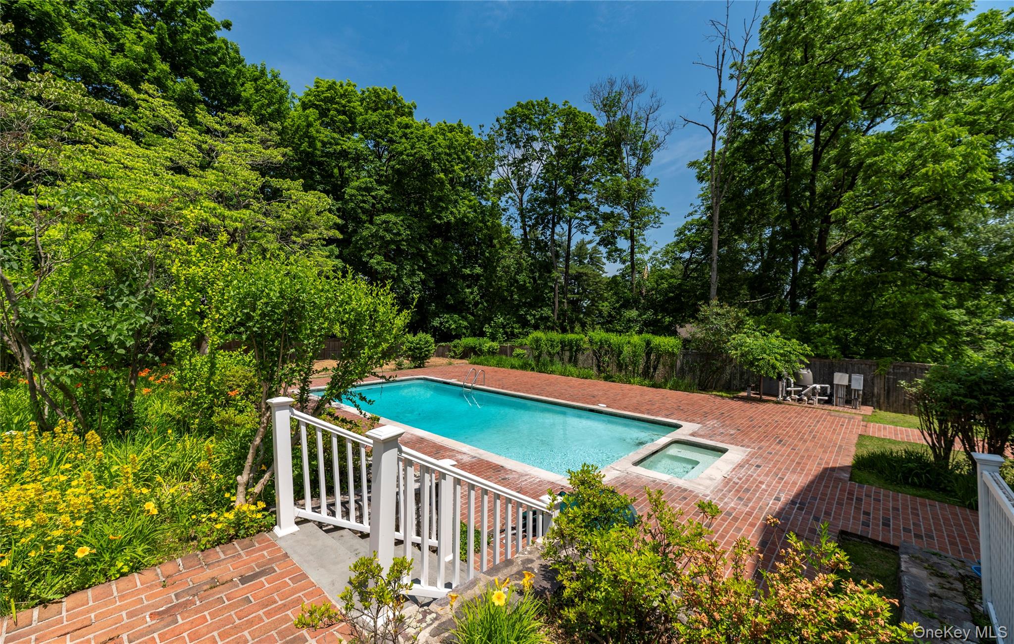 102 Birchwood Avenue – For Sale photo 9