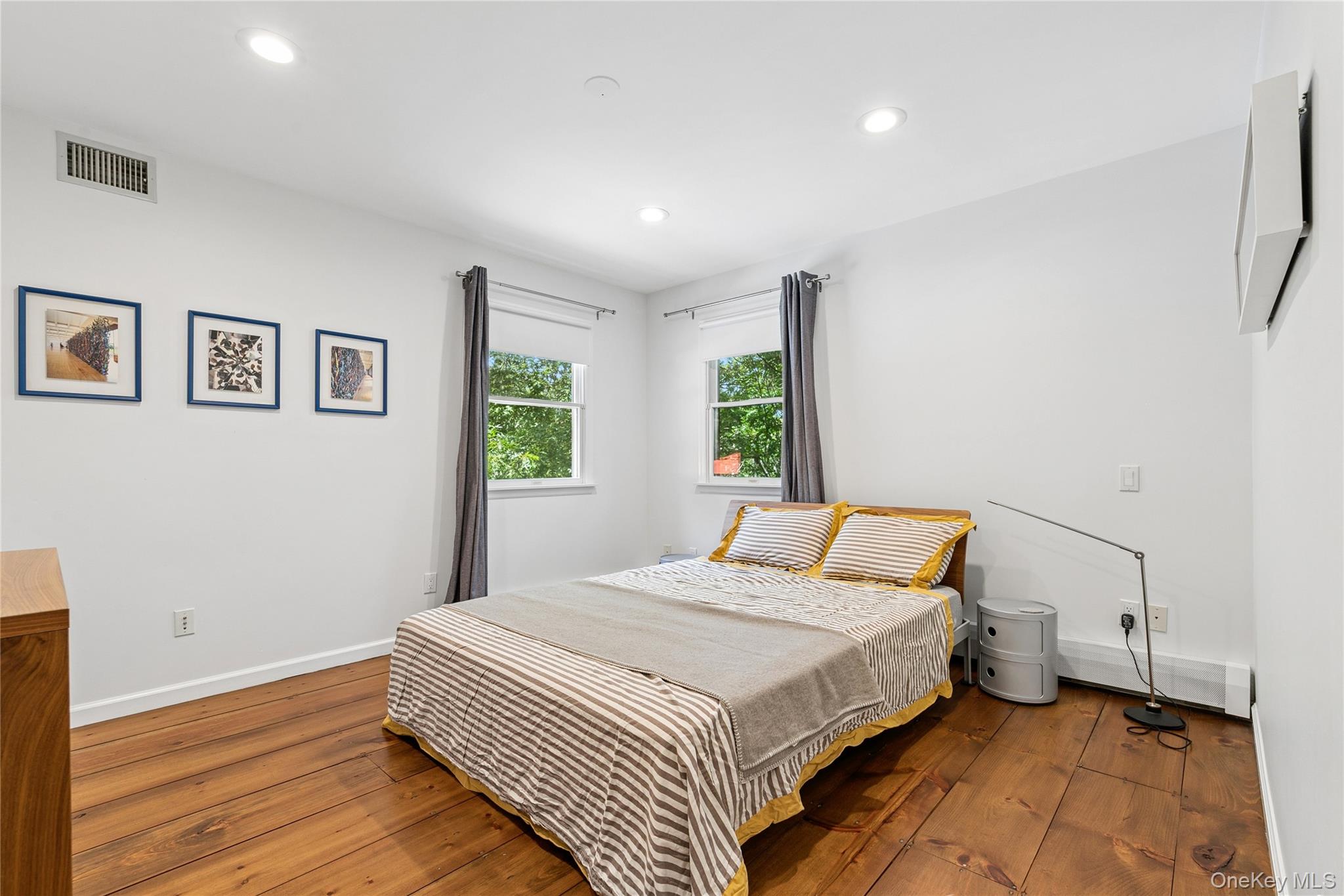 17 Squires Boulevard – For Sale photo 16