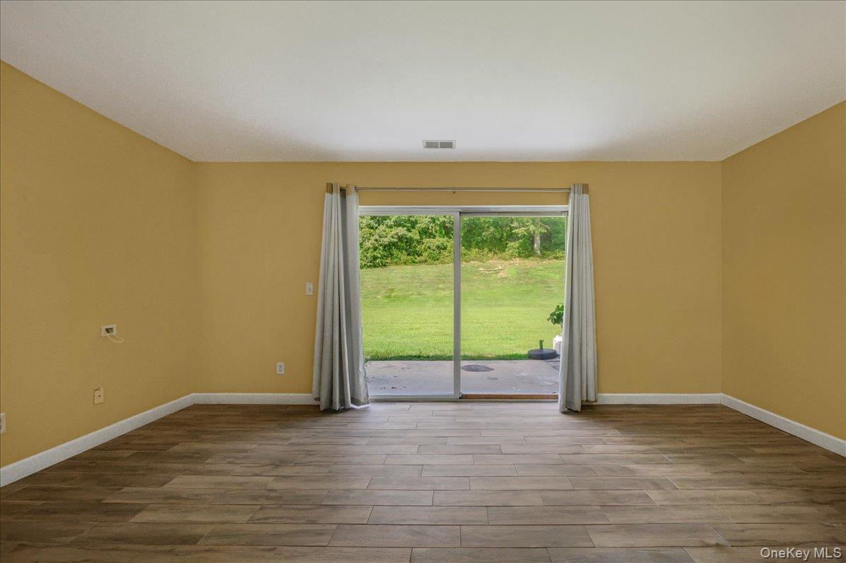 204 Mattituck Court – For Sale photo 11