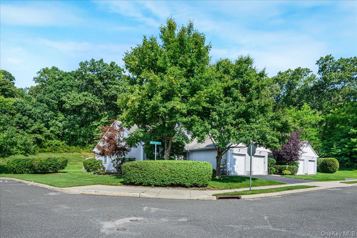 204 Mattituck Court – For Sale photo 6