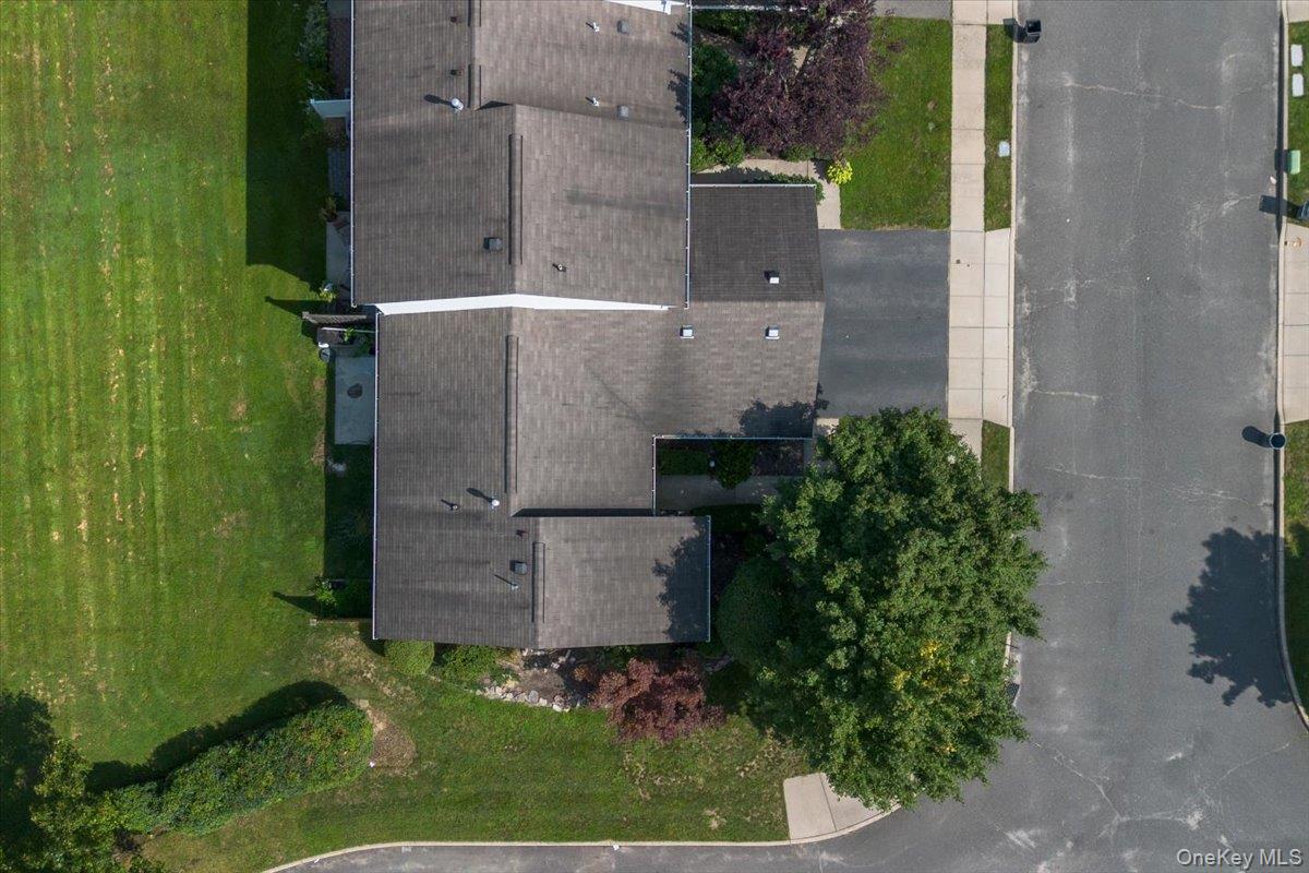 204 Mattituck Court – For Sale photo 25