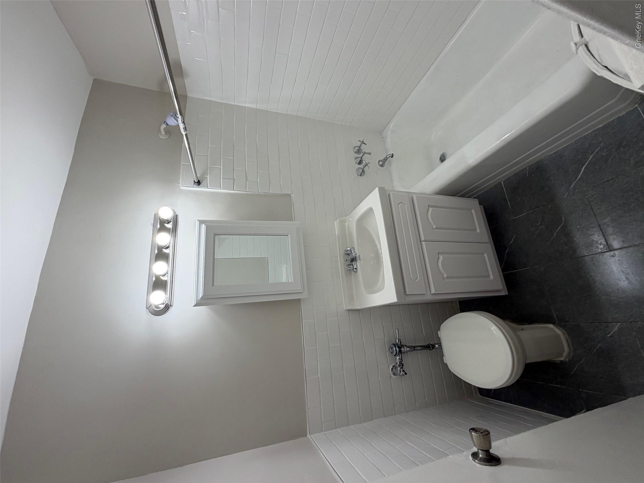 709 Waburton Avenue, Unit 7F photo 9