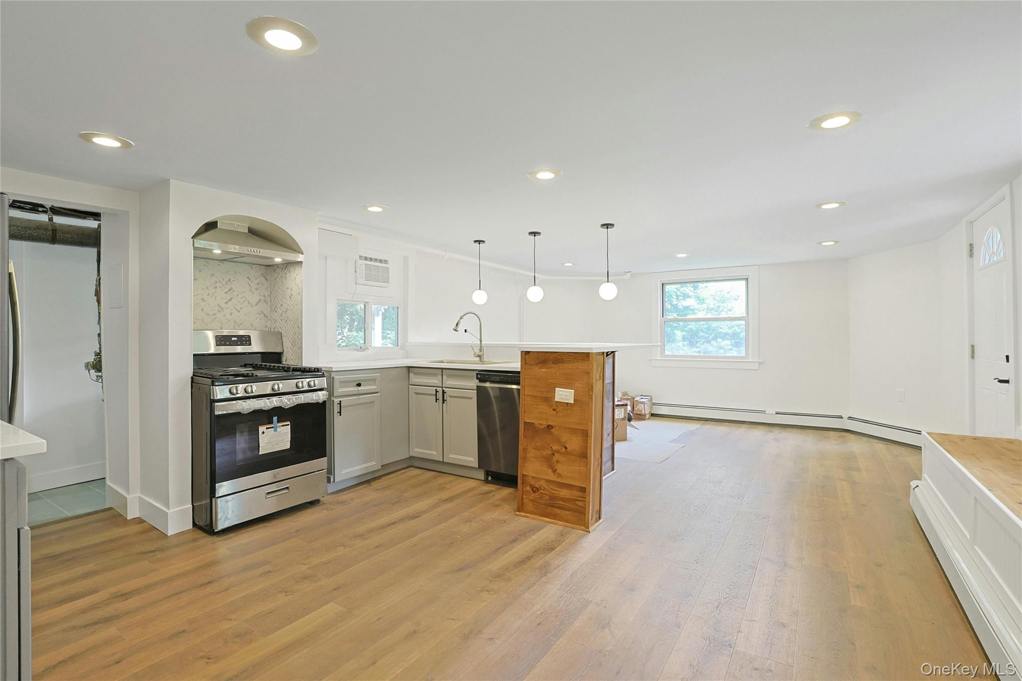 12 Shadyside Avenue – For Sale photo 23