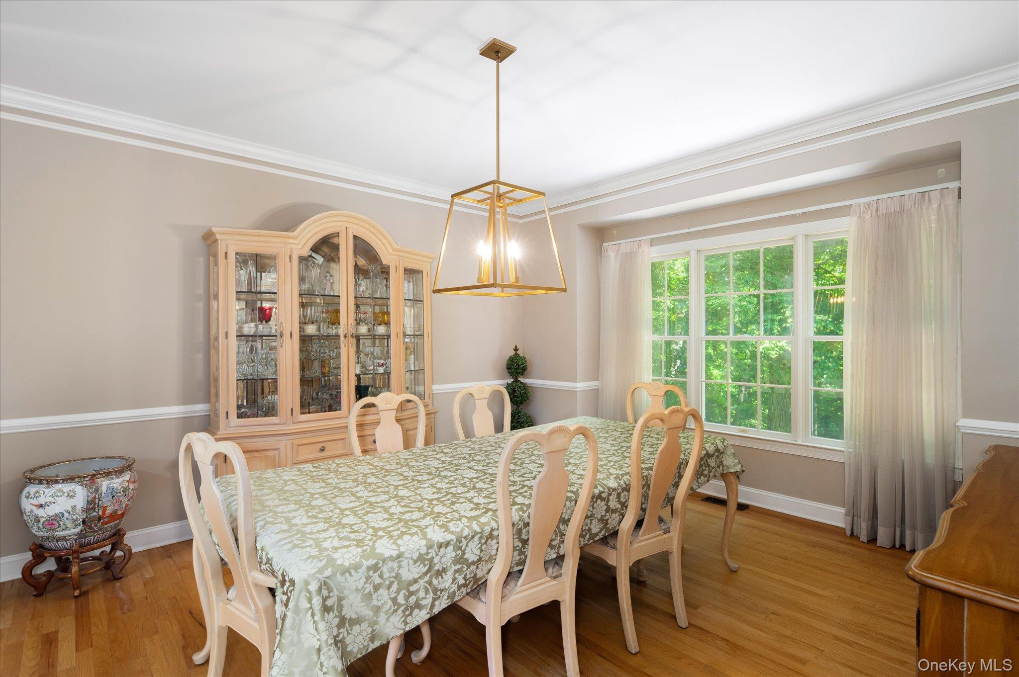 6 Theal Court – For Sale photo 8
