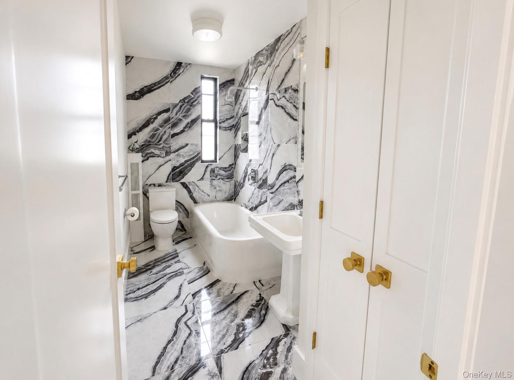 230 W 105th Street, Unit 14G photo 7
