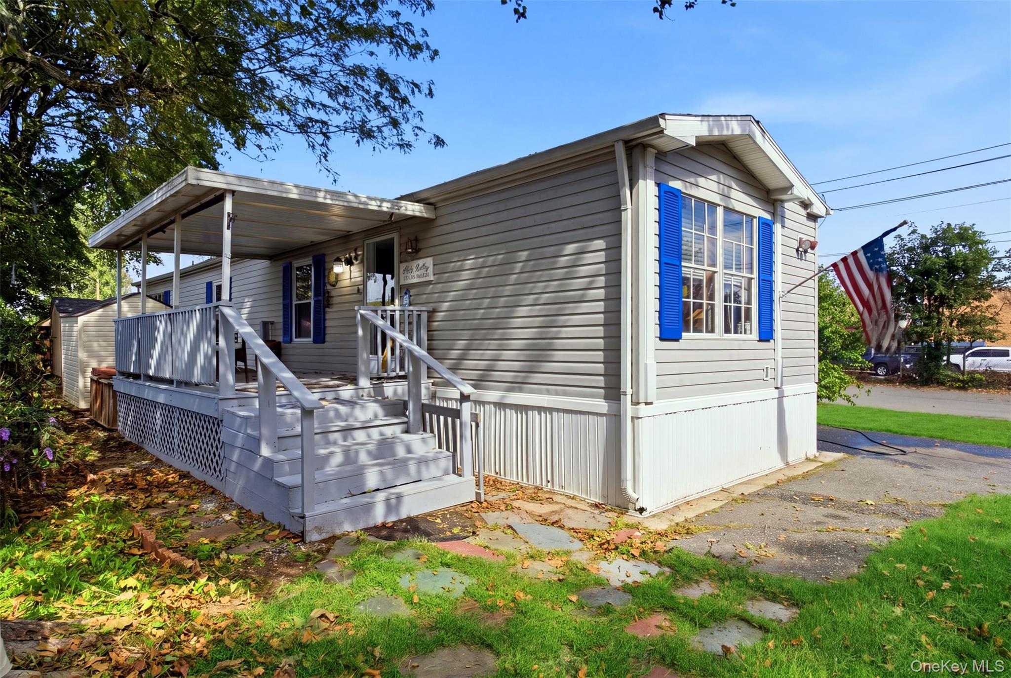 1137 Unit 124 Lincoln Avenue – For Sale photo 2