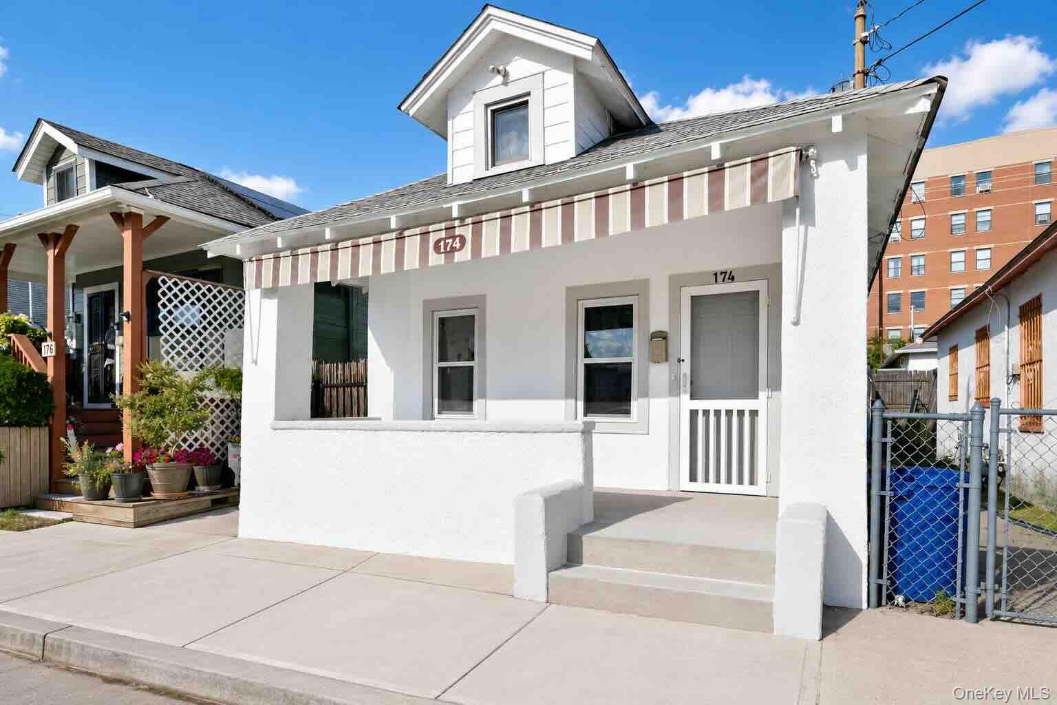 174 Beach 25th Street – For Sale