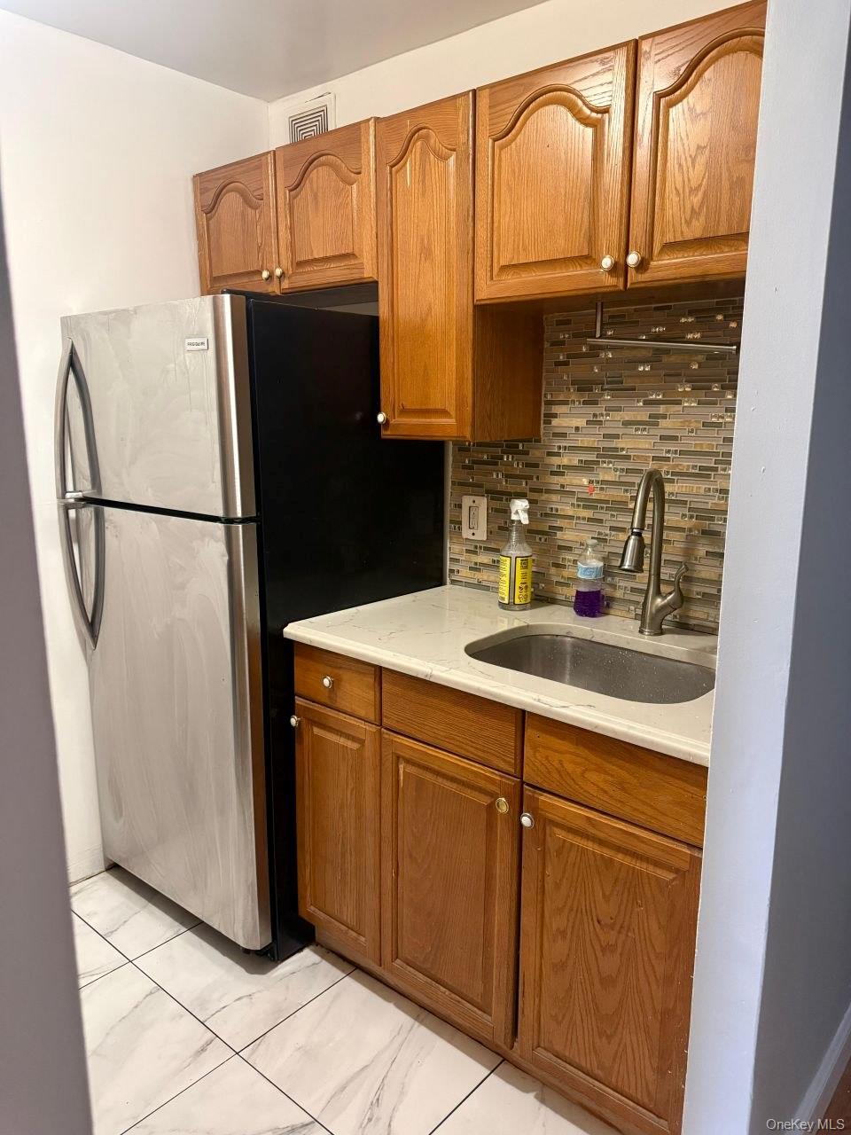 33 Harper Court, Unit 1 photo 4