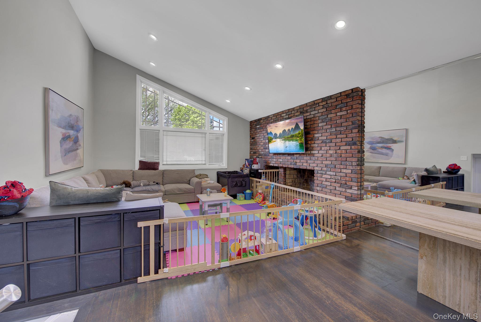 4 Seneca Drive – For Sale photo 3
