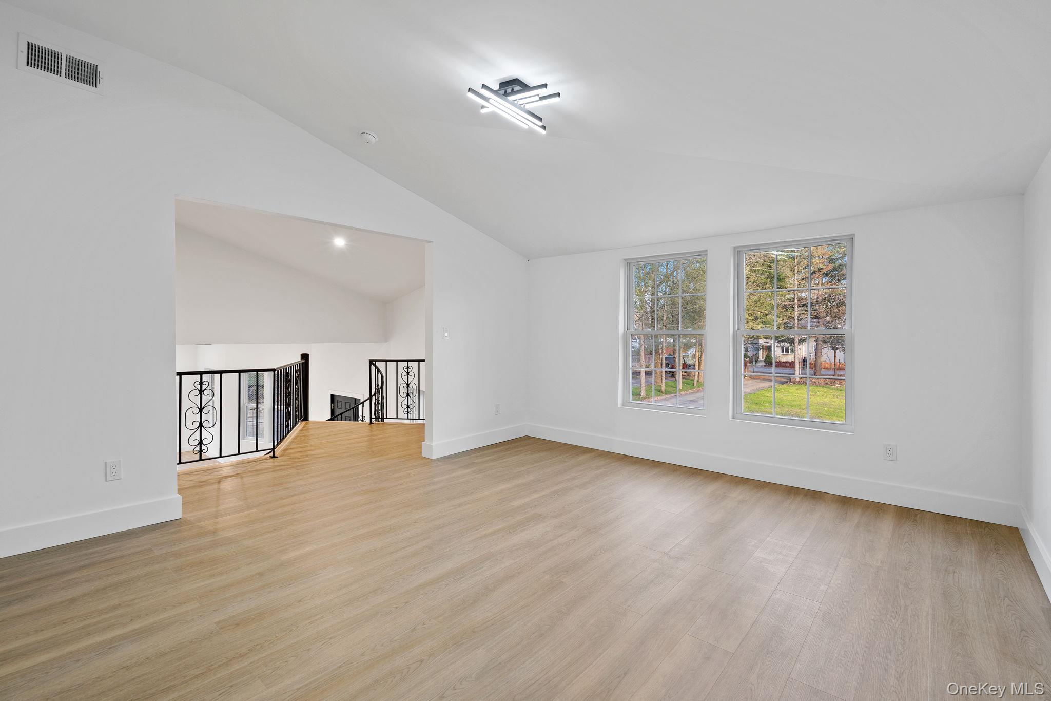 39 Overland Drive – For Sale photo 10