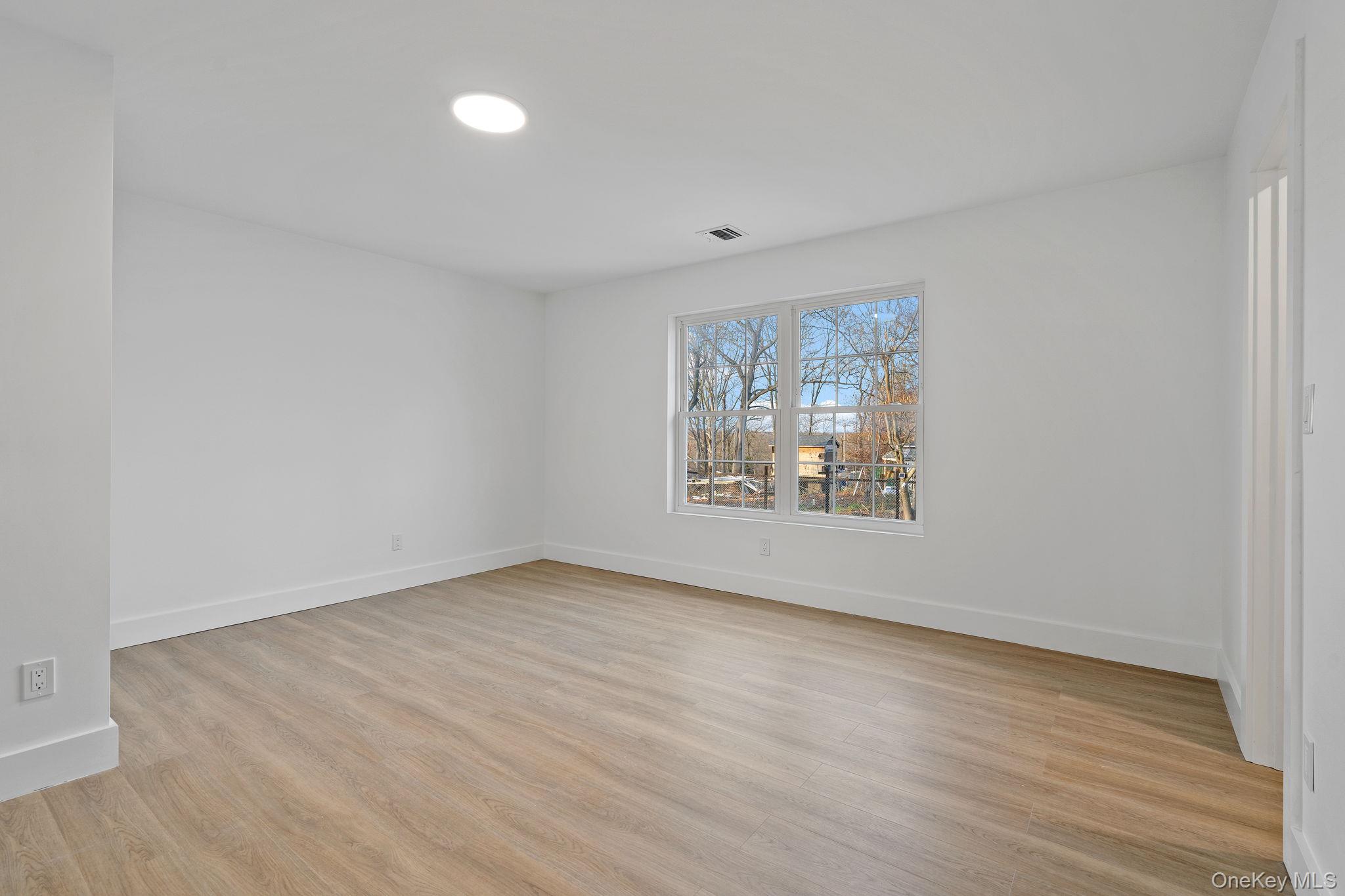 39 Overland Drive – For Sale photo 12